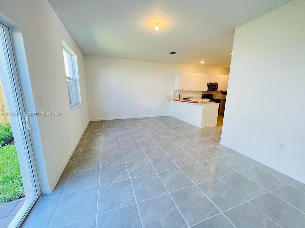 12628 NW 23rd Pl, Unit 12628, Miami, FL 33167 Photo