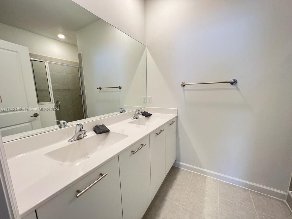 12628 NW 23rd Pl, Unit 12628, Miami, FL 33167 Photo