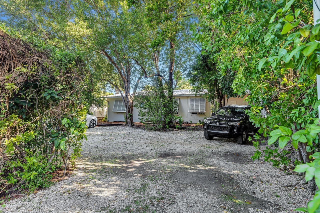 228 & 230 Apache Street, Tavernier, FL 33070 Photo