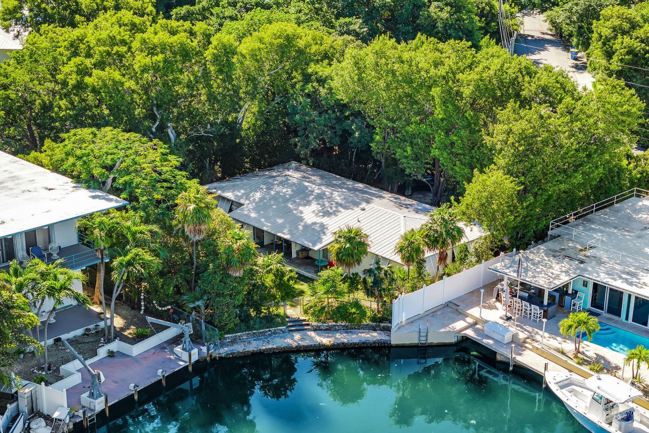 228 & 230 Apache Street, Tavernier, FL 33070 Photo