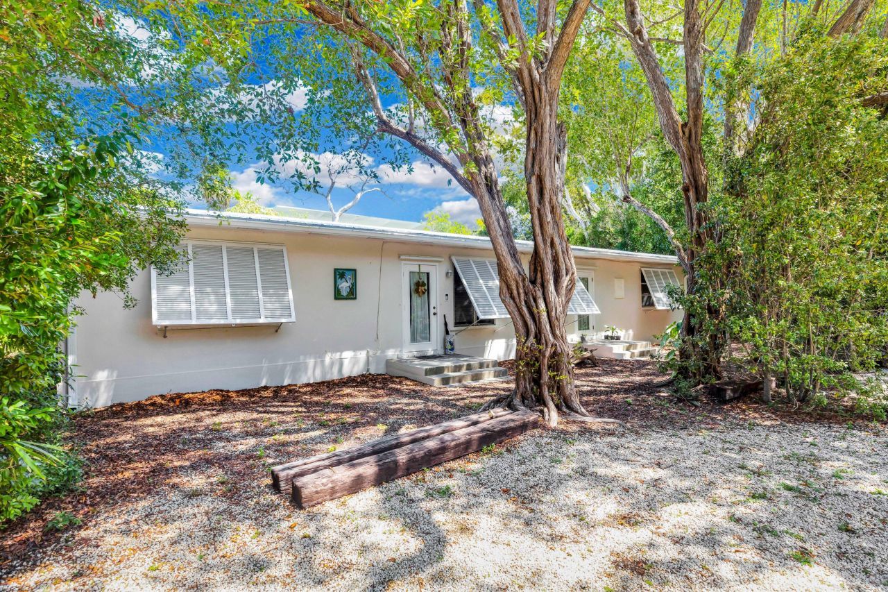 228 & 230 Apache Street, Tavernier, FL 33070 Photo