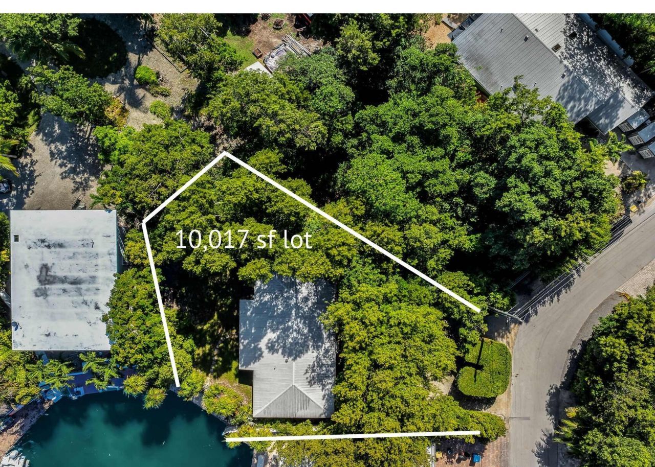 228 & 230 Apache Street, Tavernier, FL 33070 Photo