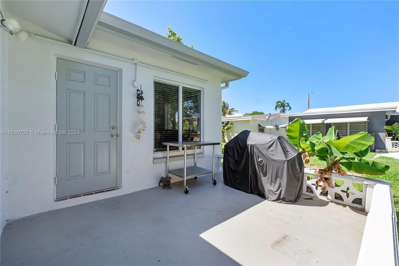 4905 NW 53rd St, Tamarac, FL 33319 Photo