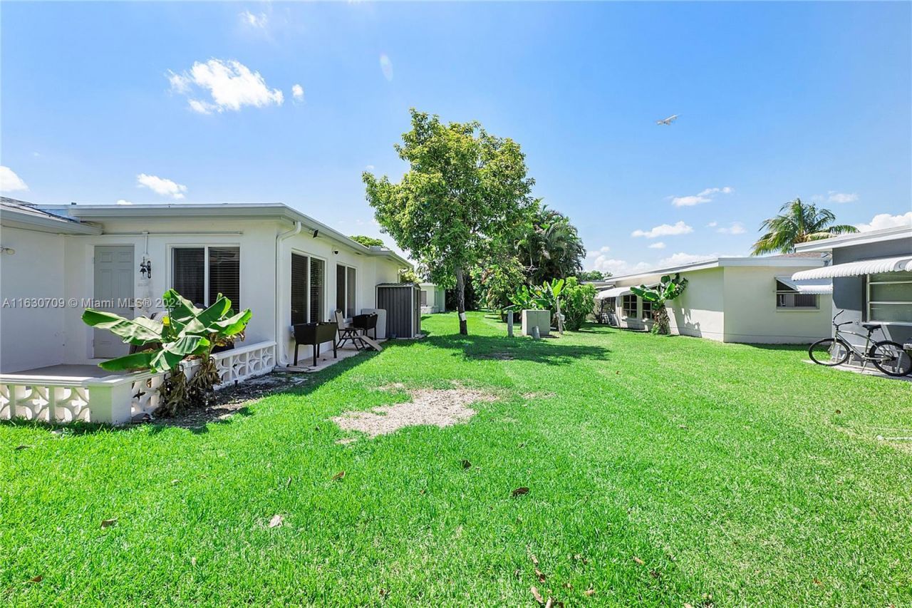 4905 NW 53rd St, Tamarac, FL 33319 Photo