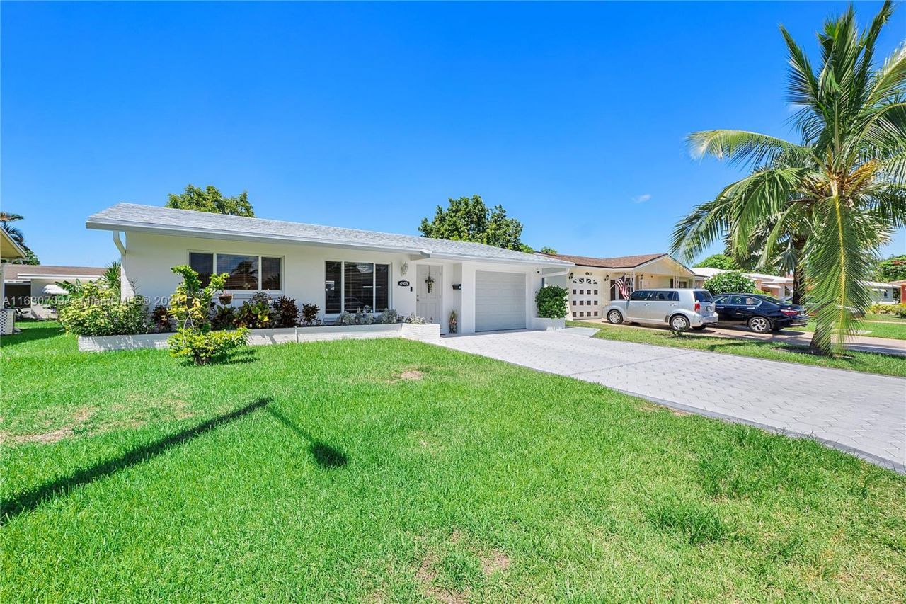 4905 NW 53rd St, Tamarac, FL 33319 Photo
