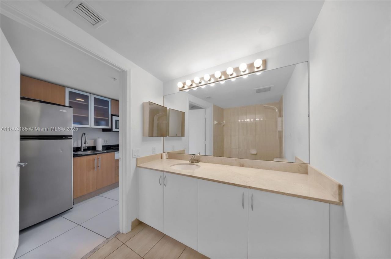 1750 N Bayshore Dr, Unit 3308, Miami, FL 33132 Photo