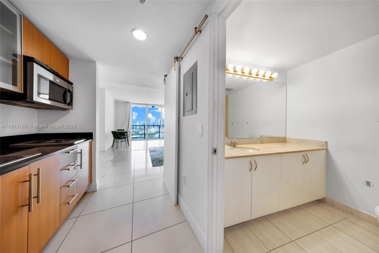 1750 N Bayshore Dr, Unit 3308, Miami, FL 33132 Photo