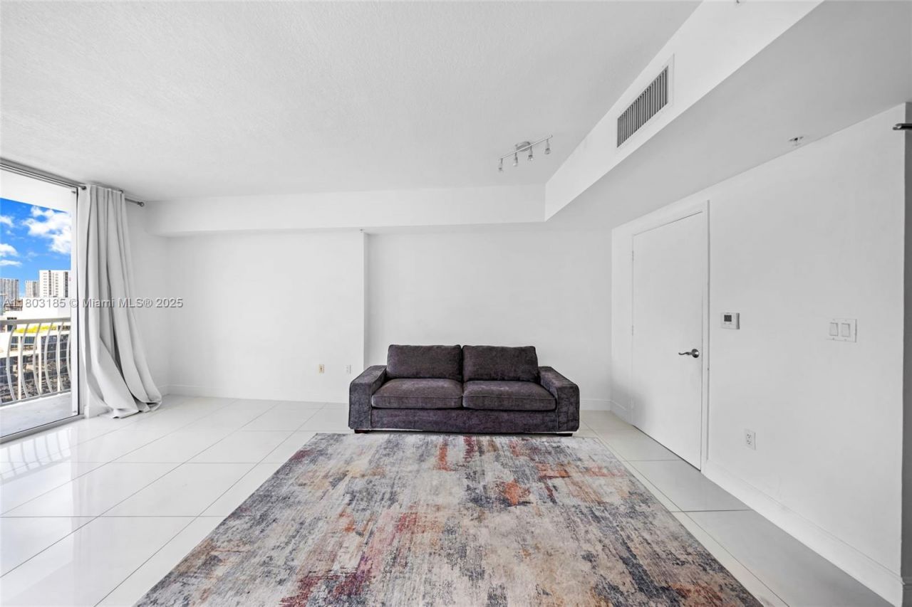 1750 N Bayshore Dr, Unit 3308, Miami, FL 33132 Photo