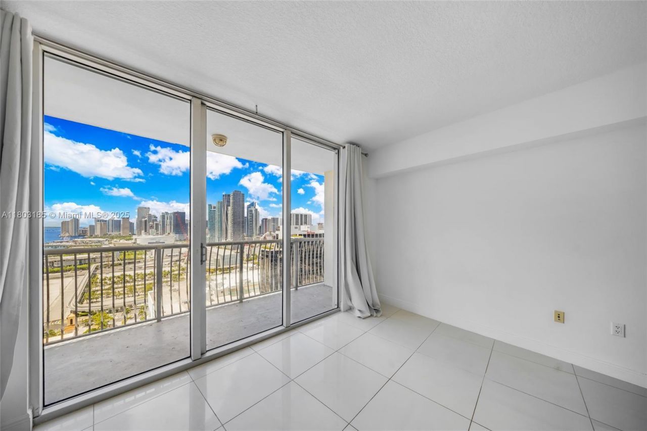1750 N Bayshore Dr, Unit 3308, Miami, FL 33132 Photo