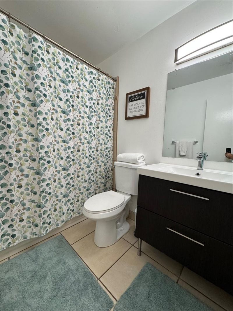 2306 Liberty St, Unit B, Hollywood, FL 33020 Photo