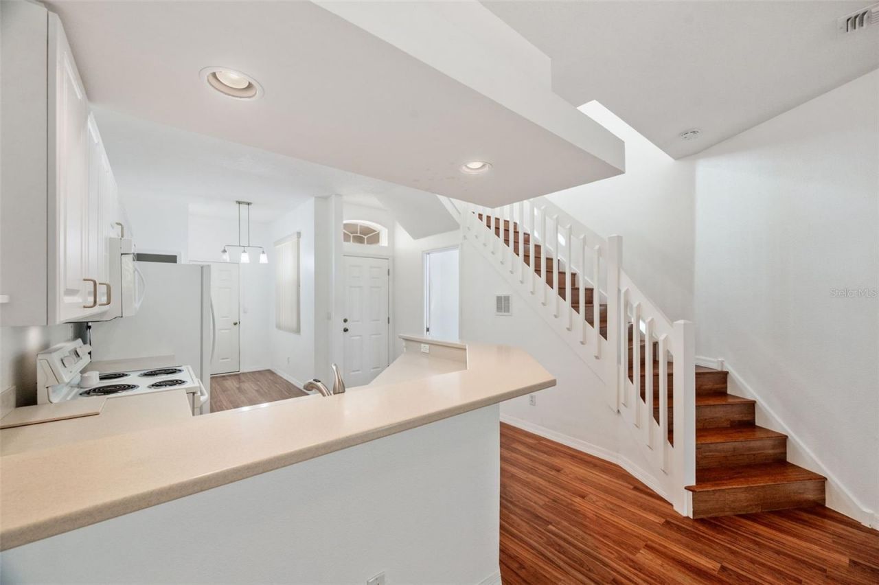 6400 46th Avenue N, Unit 36, Kenneth City, FL 33709 Photo