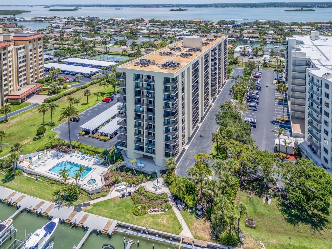 690 Island Way, Unit 1112, Clearwater Beach, FL 33767 Main Photo