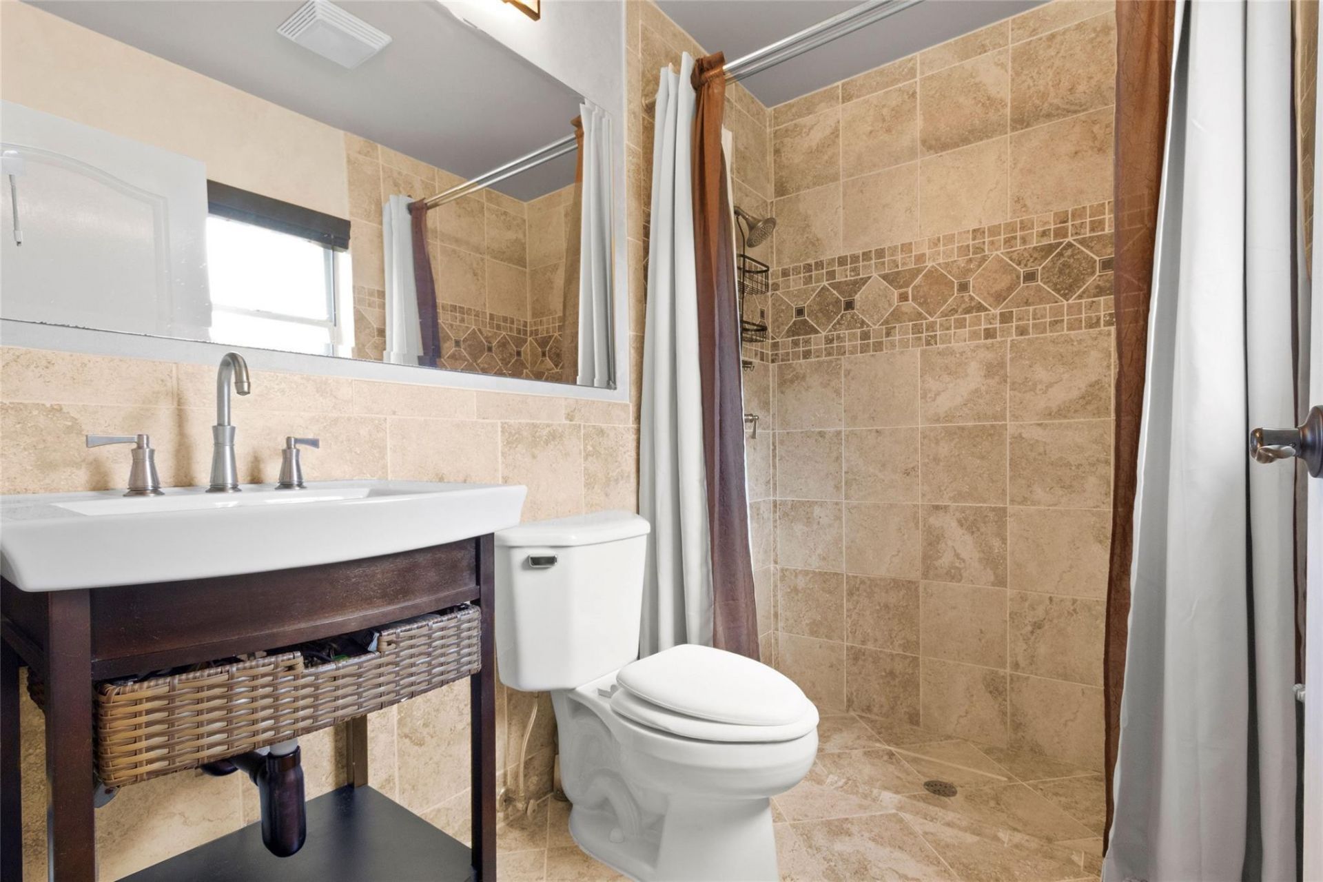 525 Stonemont Lane, Weston, FL 33326 Photo