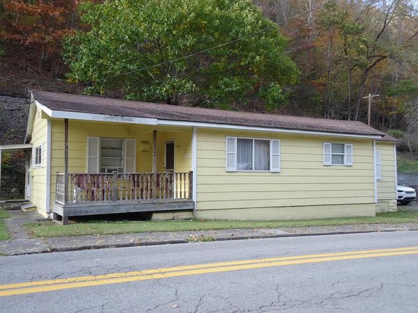 2678 Miracle Mountain Road, GARY, WV 24830