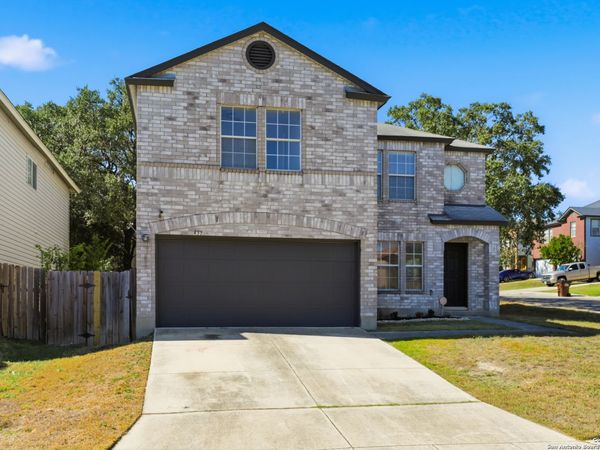 435 territory oak, San Antonio, TX 78253