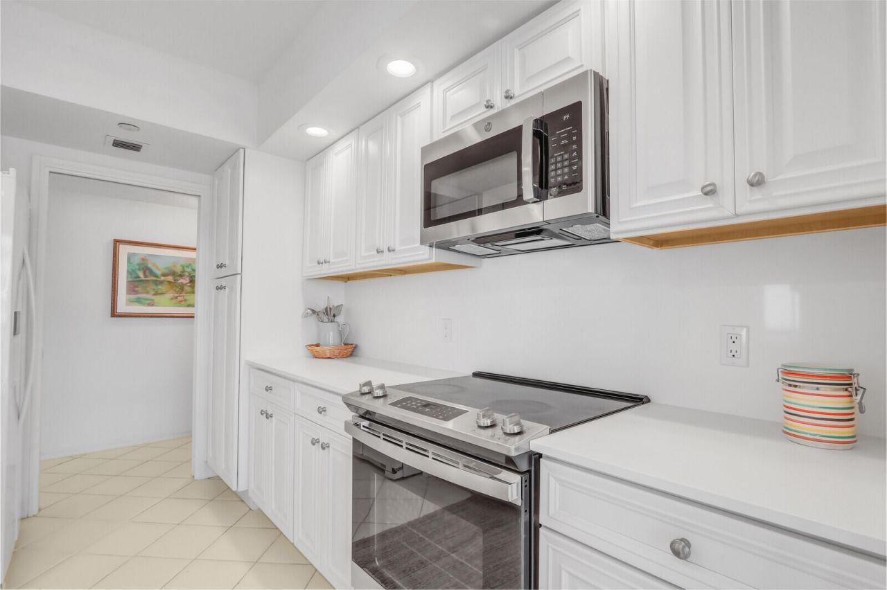 4100 N Ocean Drive, Unit 1501, Singer Island, FL 33404 Photo