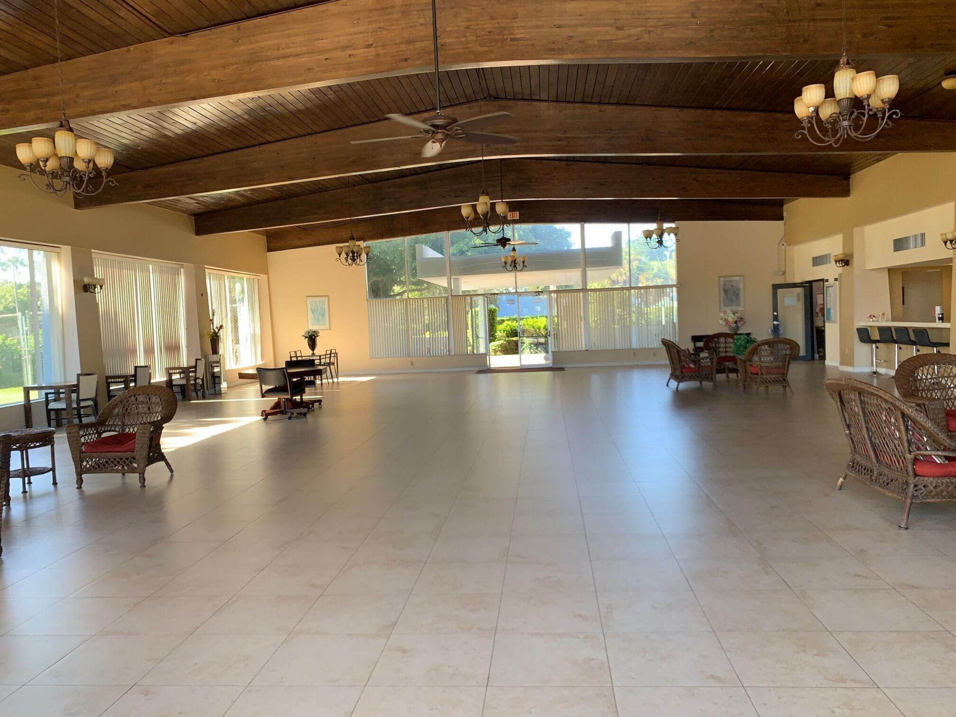 500 Executive Center Drive, Unit 3-F, West Palm Beach, FL 33401 Photo