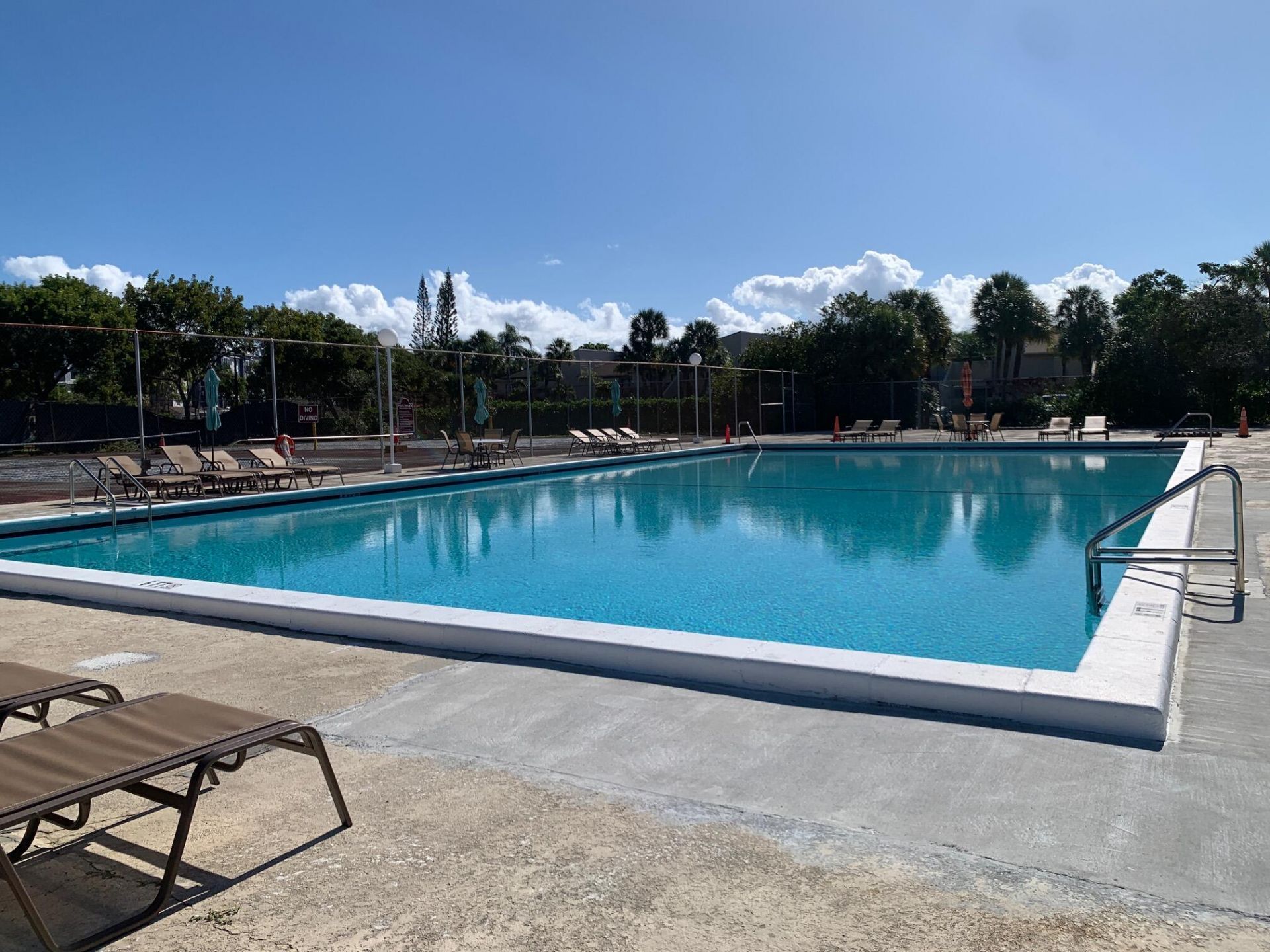 500 Executive Center Drive, Unit 3-F, West Palm Beach, FL 33401 Photo