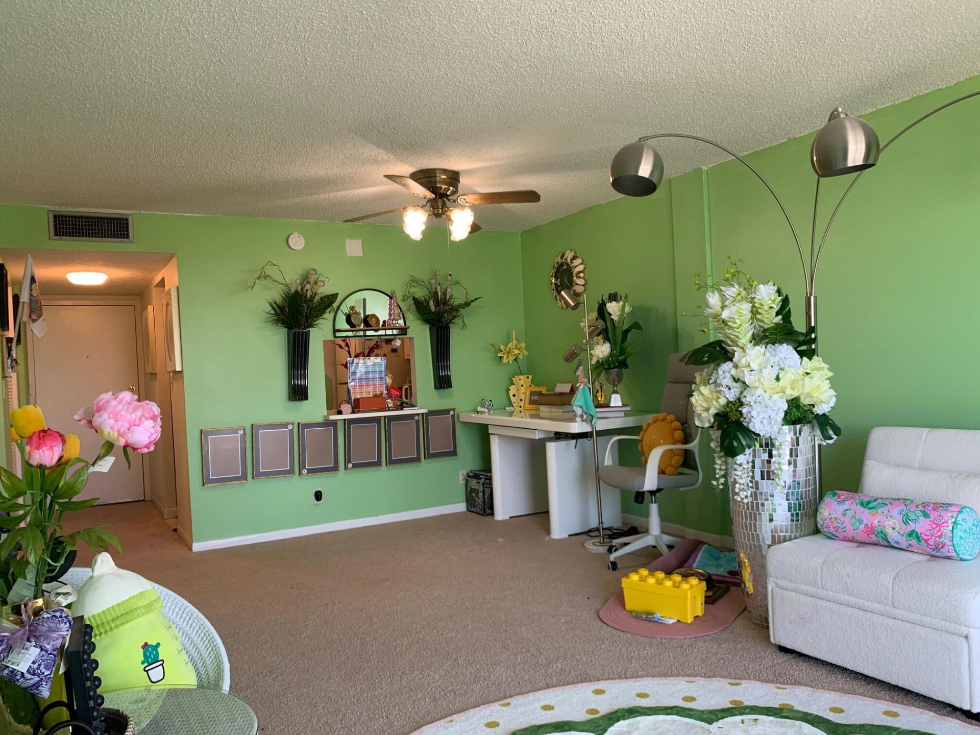 500 Executive Center Drive, Unit 3-F, West Palm Beach, FL 33401 Photo