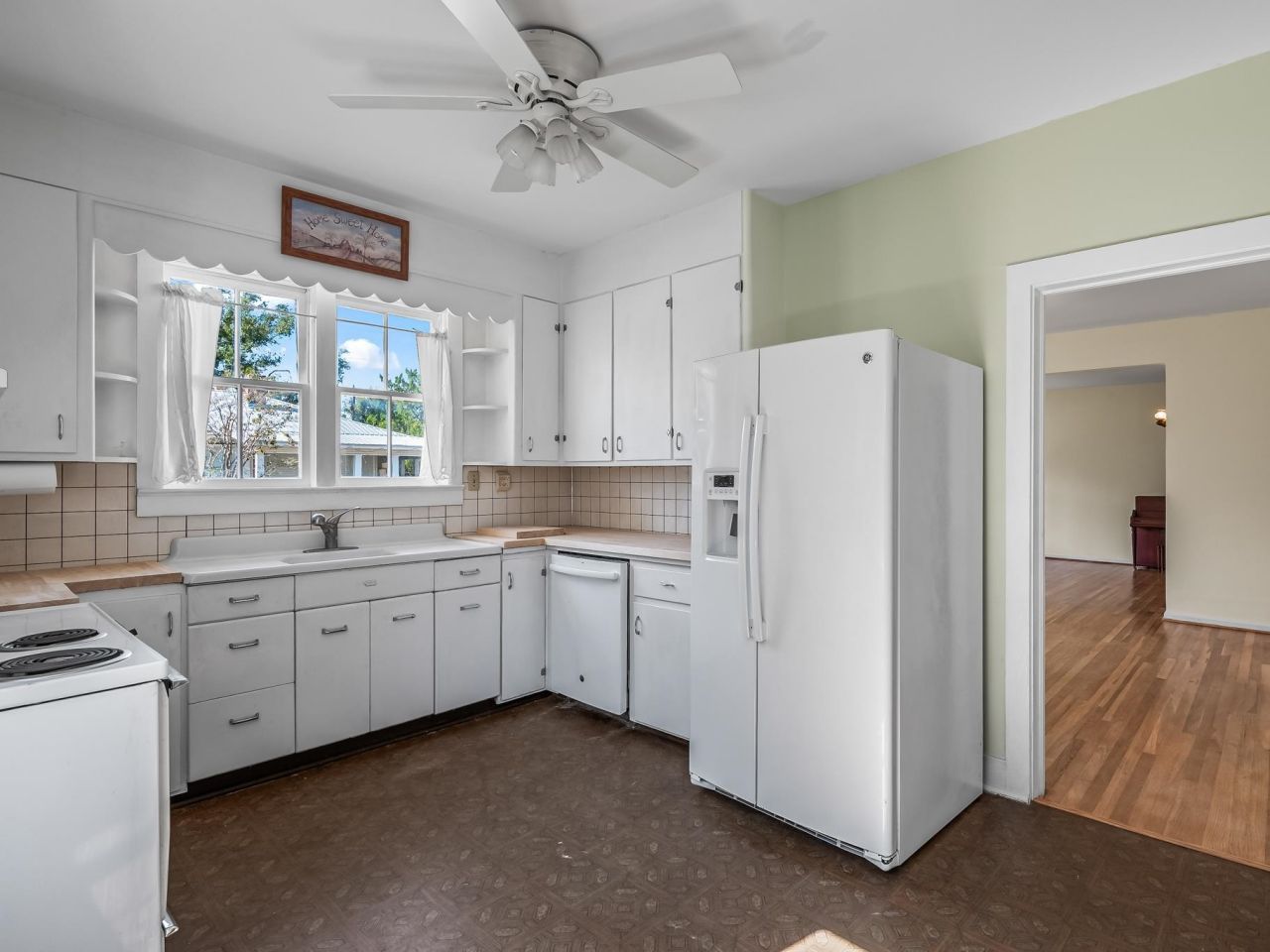 415 W Main Street, Perry, FL 32347 Photo