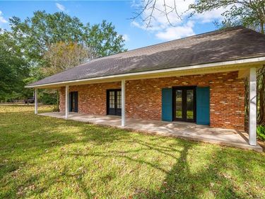3934 STAPLES Road, Pineville, LA 71360