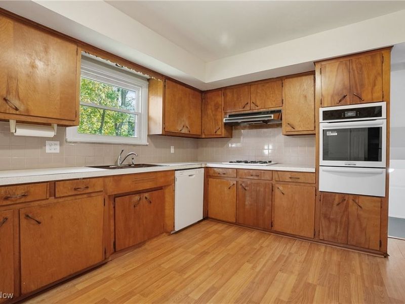 295 Franklin Drive, Tallmadge, OH 44278 Photo 12