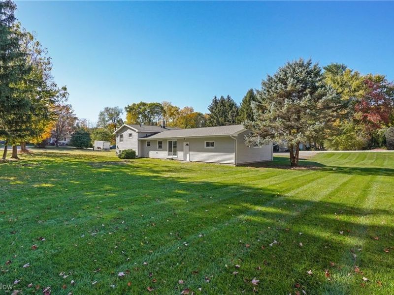 295 Franklin Drive, Tallmadge, OH 44278 Photo 2