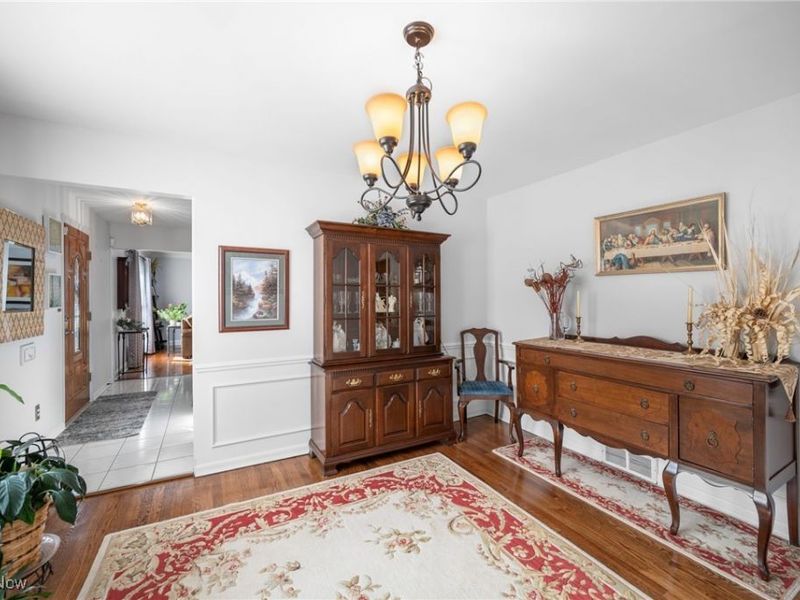 6807 Larchmont Drive, Cleveland, OH 44124 Photo 16