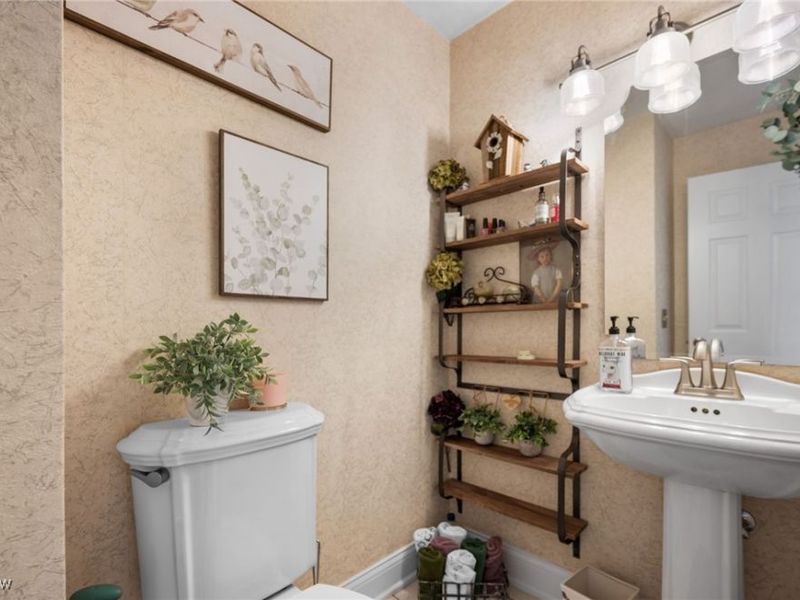 6807 Larchmont Drive, Cleveland, OH 44124 Photo 17