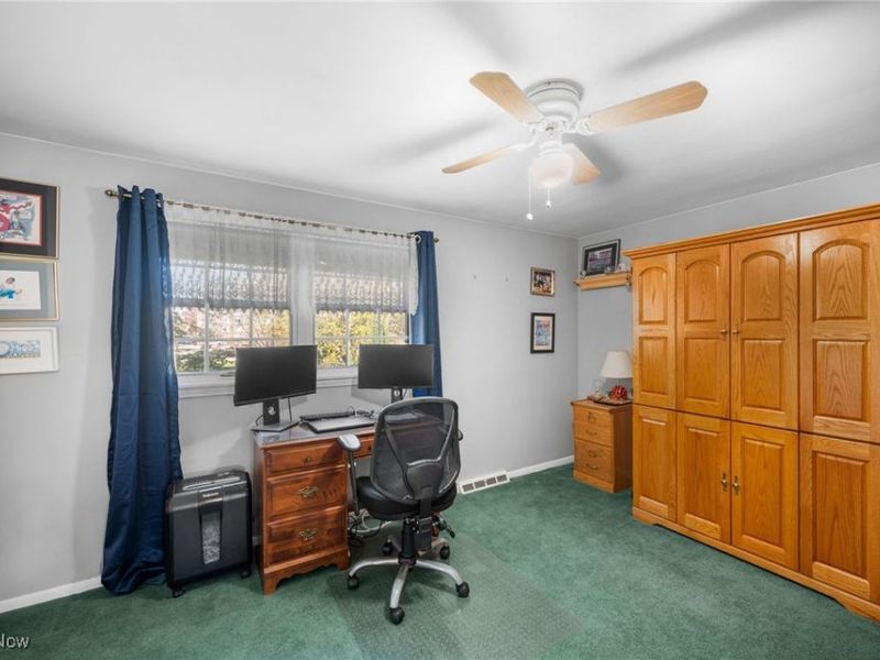 6807 Larchmont Drive, Cleveland, OH 44124 Photo 24