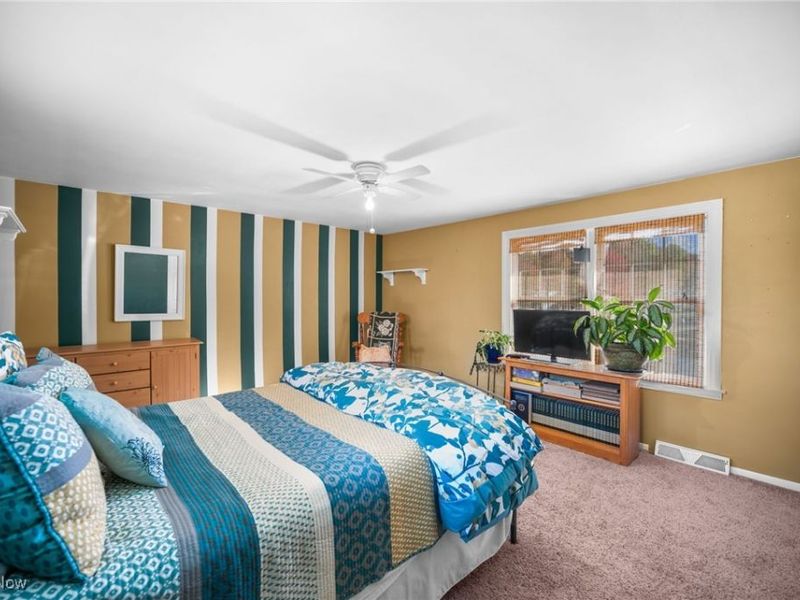 6807 Larchmont Drive, Cleveland, OH 44124 Photo 28