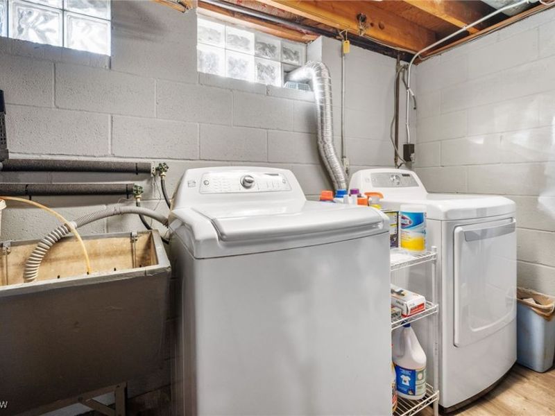 6807 Larchmont Drive, Cleveland, OH 44124 Photo 34