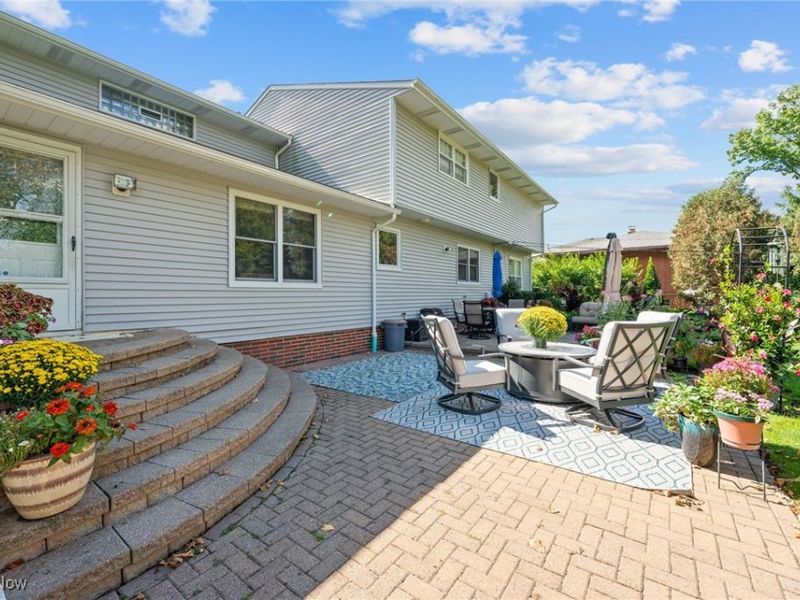 6807 Larchmont Drive, Cleveland, OH 44124 Photo 35