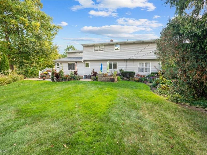 6807 Larchmont Drive, Cleveland, OH 44124 Photo 42