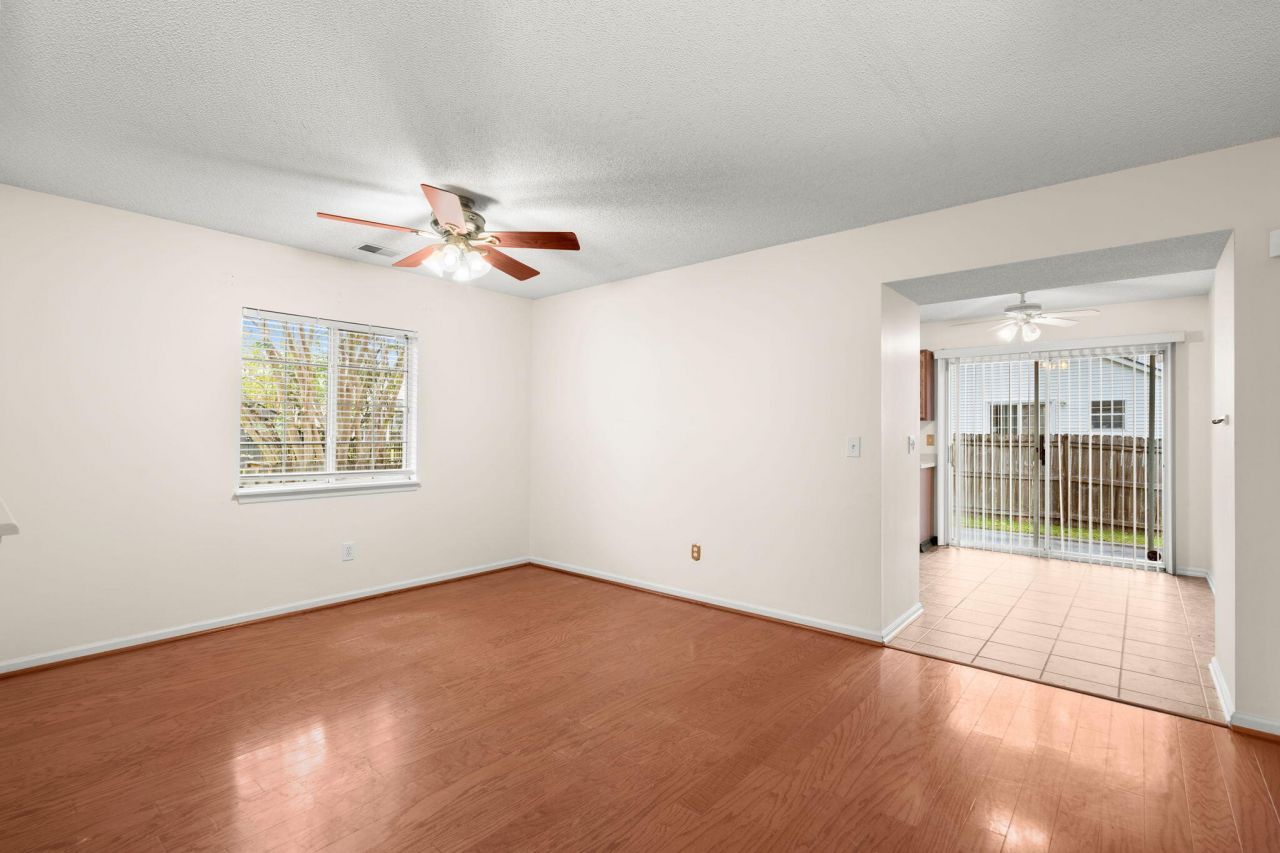 7954 Long Shadow Lane Photo 10