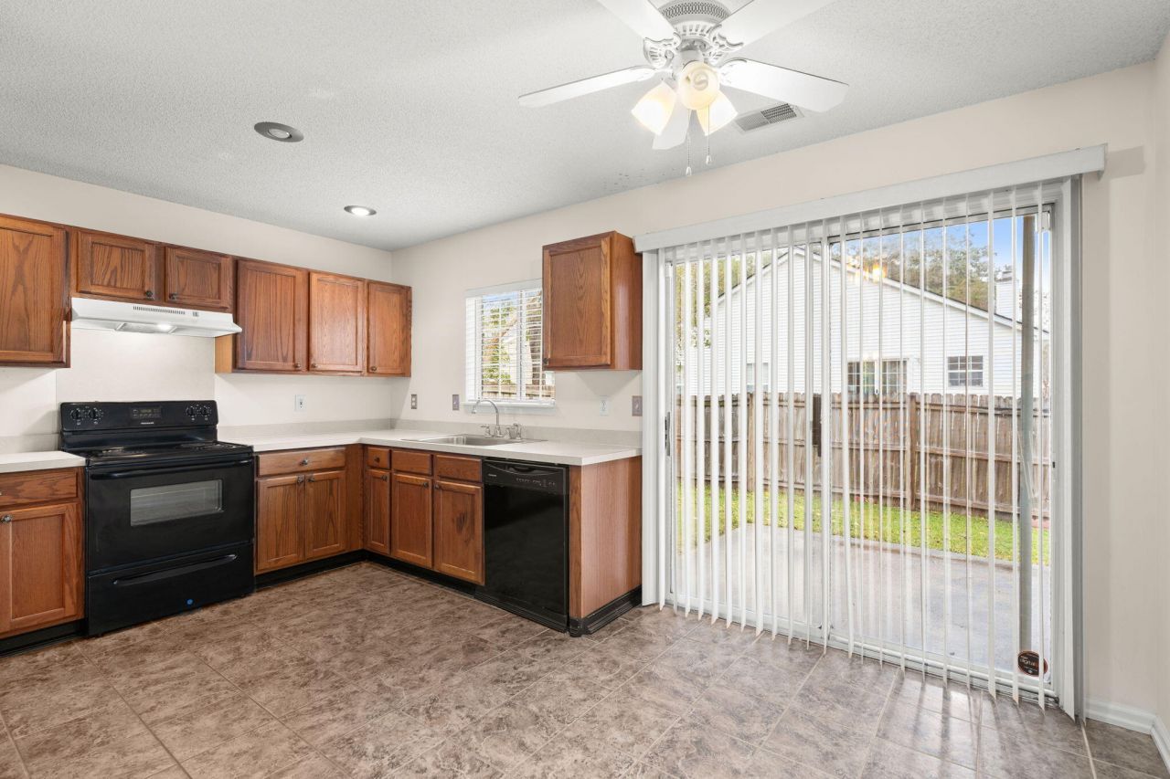 7954 Long Shadow Lane Photo 11