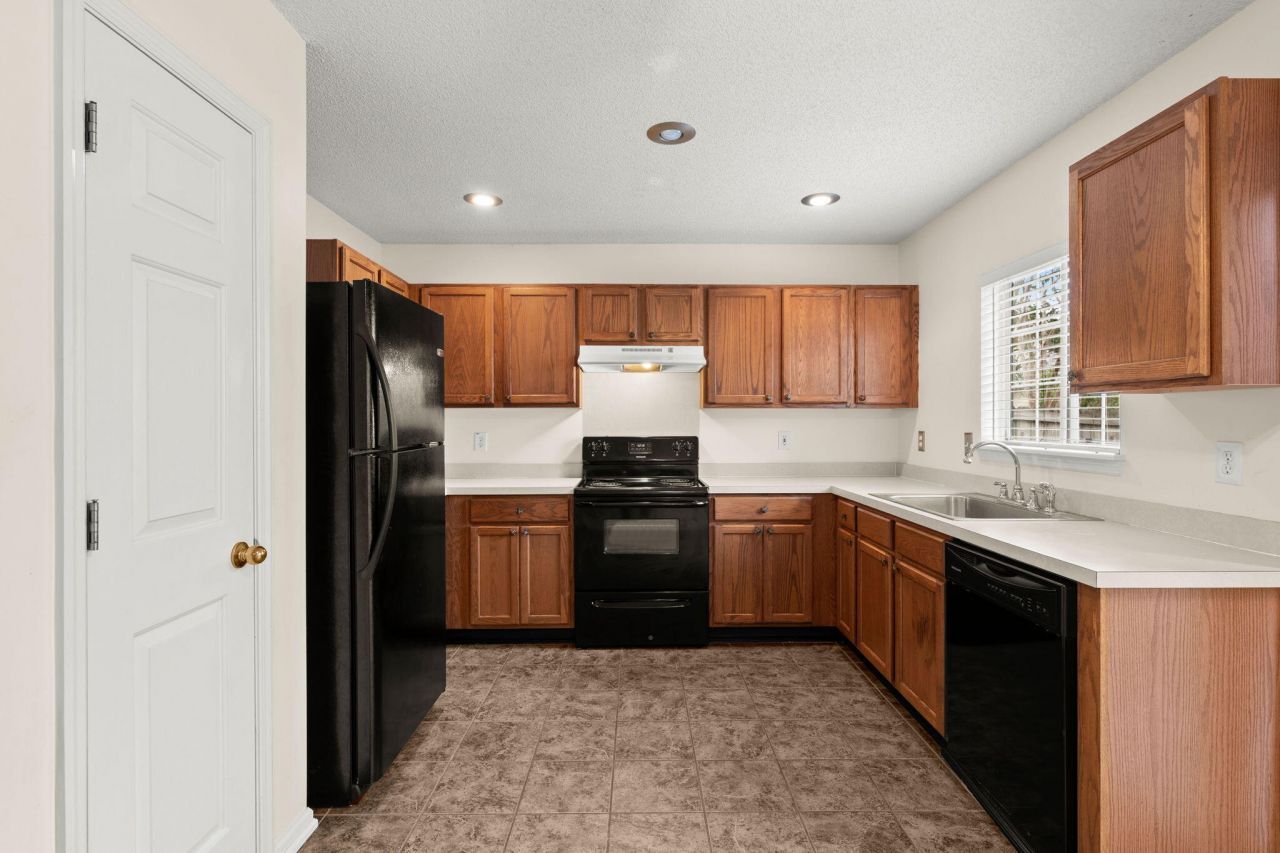 7954 Long Shadow Lane Photo 12