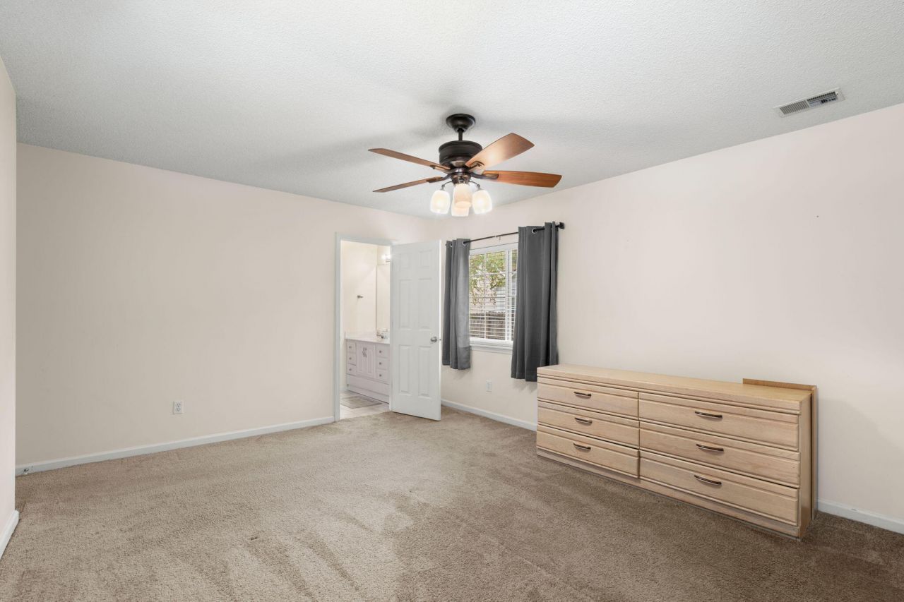 7954 Long Shadow Lane Photo 21