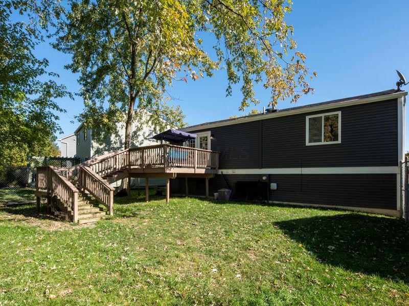 1025 Woodington Road, Westerville, OH 43081 Photo 3