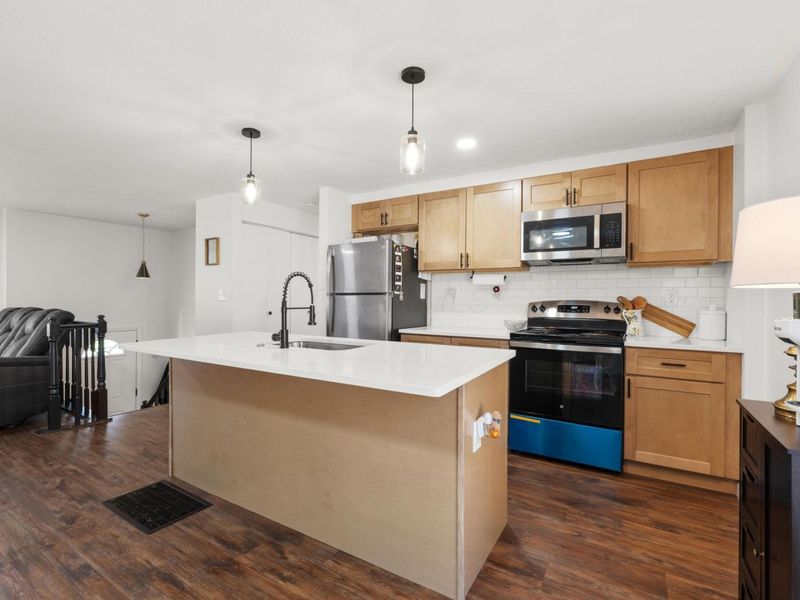 1025 Woodington Road, Westerville, OH 43081 Photo 9