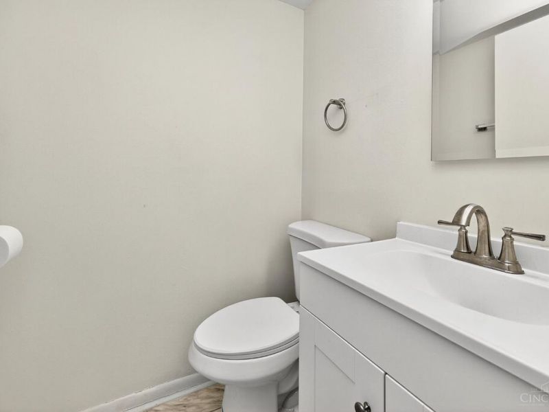 2730 Bristol Hill Court, Cincinnati, OH 45239 Photo 13