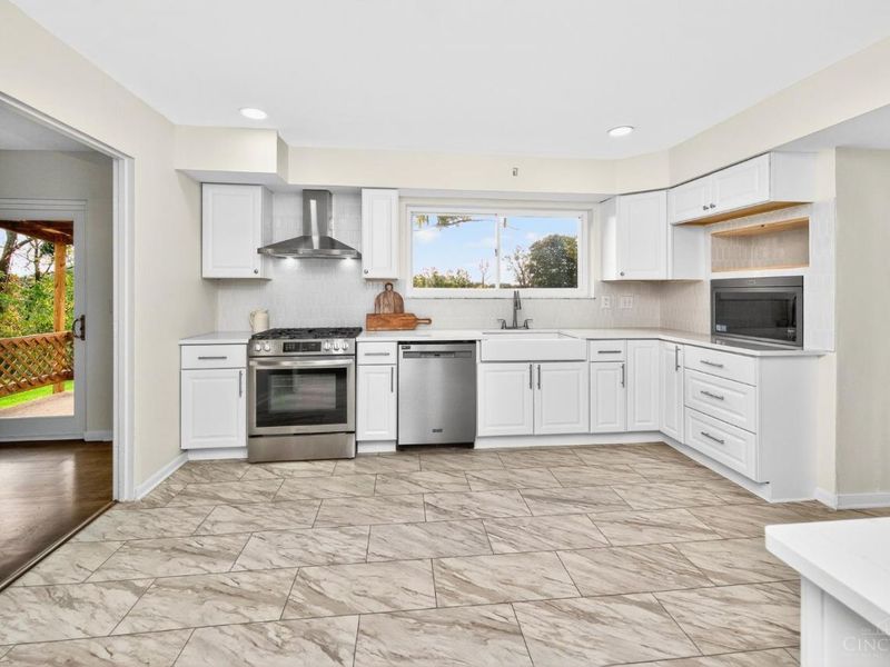 2730 Bristol Hill Court, Cincinnati, OH 45239 Photo 7