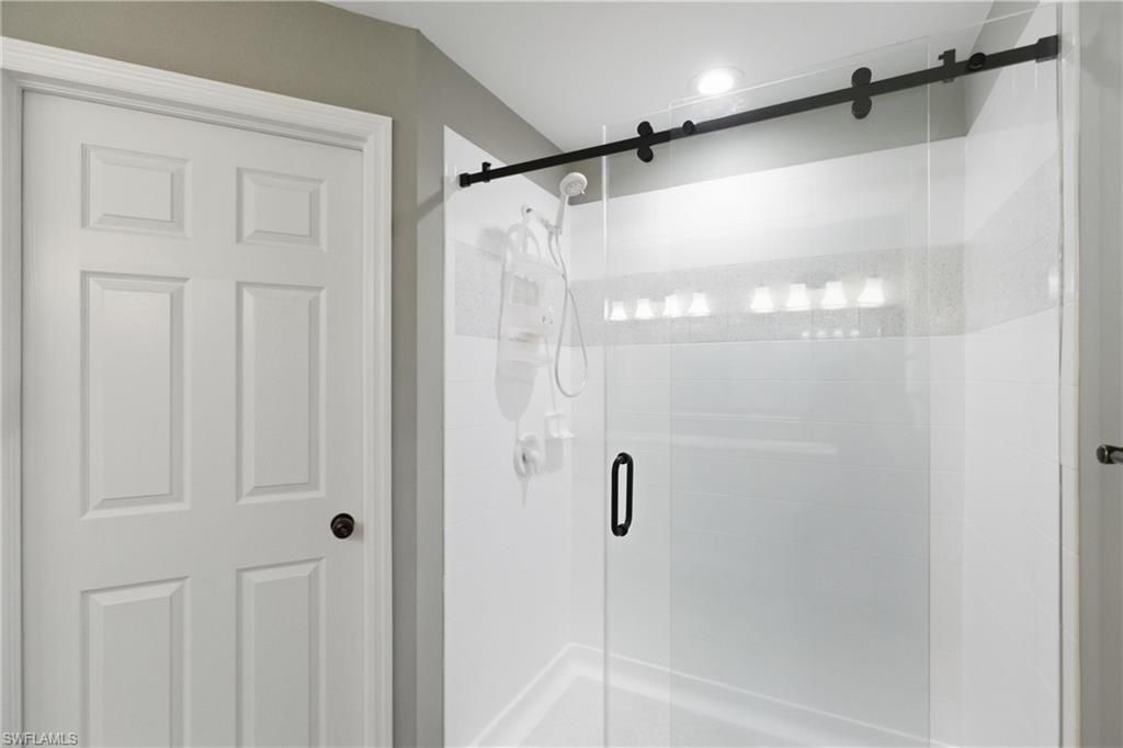8461 Village Edge Cir, Unit 2, Fort Myers, FL 33919 Photo