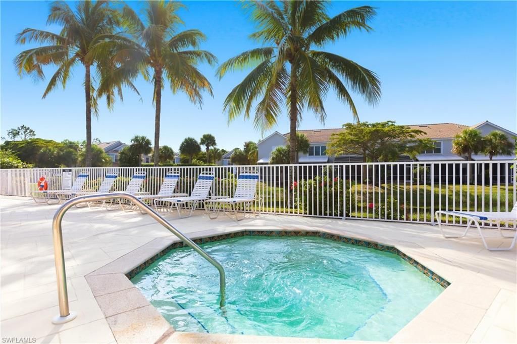 8461 Village Edge Cir, Unit 2, Fort Myers, FL 33919 Photo