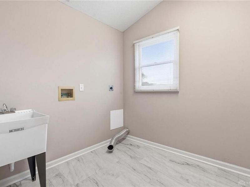 1734 Rosina Drive, Miamisburg, OH 45342 Photo 16