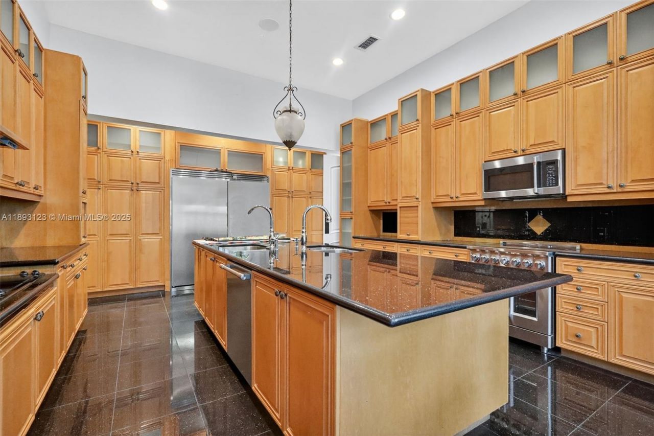 7837 SW 117th St, Pinecrest, FL 33156 Photo