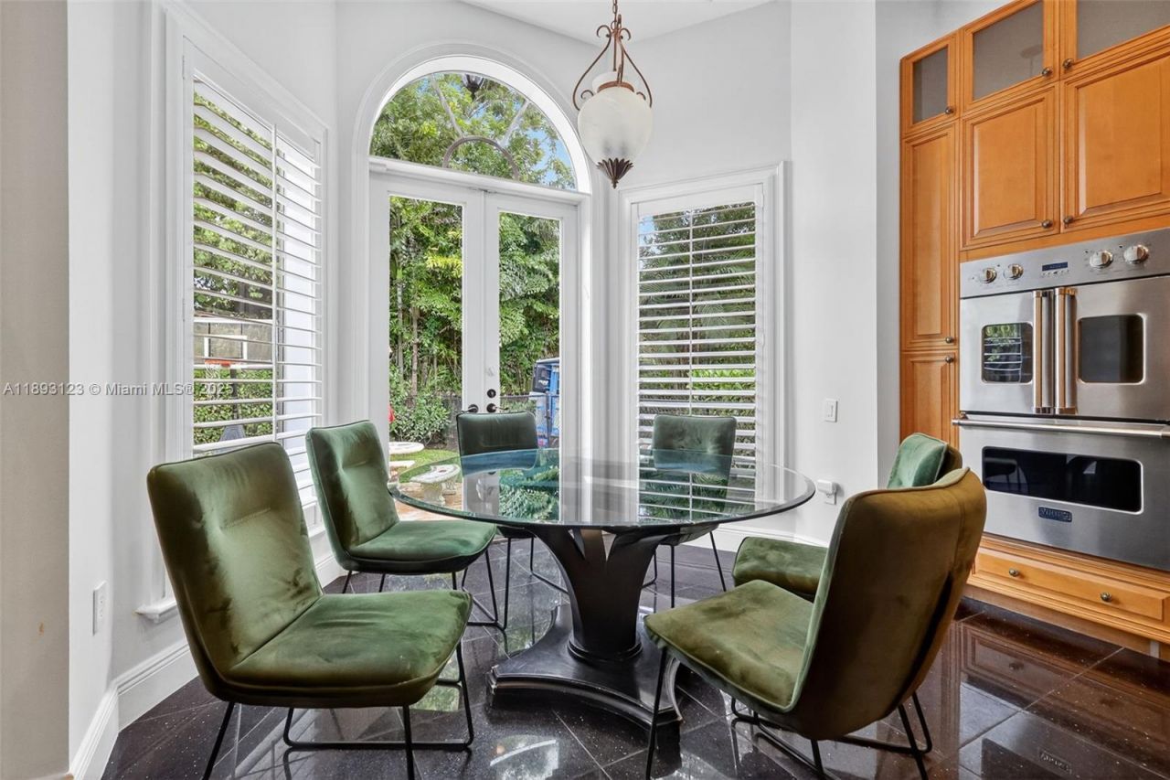 7837 SW 117th St, Pinecrest, FL 33156 Photo