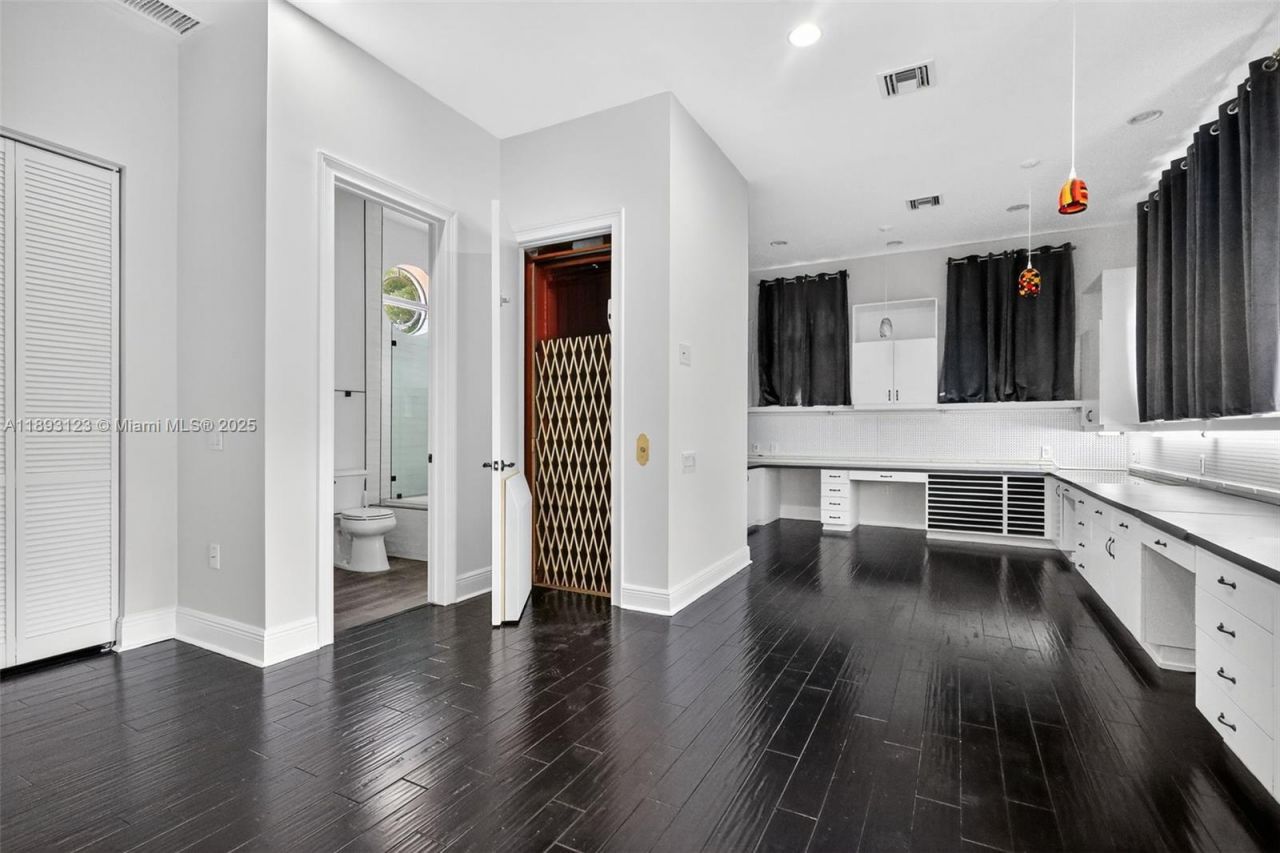 7837 SW 117th St, Pinecrest, FL 33156 Photo