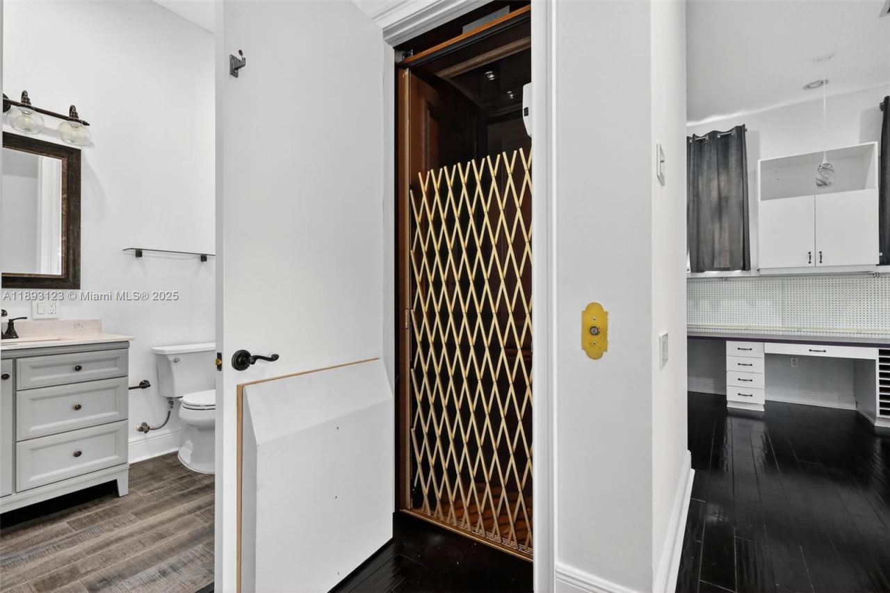 7837 SW 117th St, Pinecrest, FL 33156 Photo