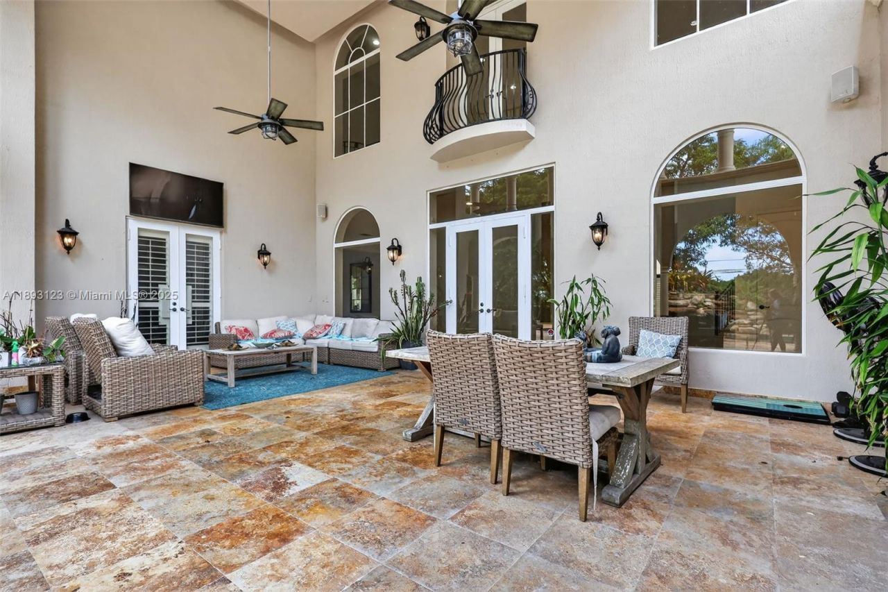 7837 SW 117th St, Pinecrest, FL 33156 Photo